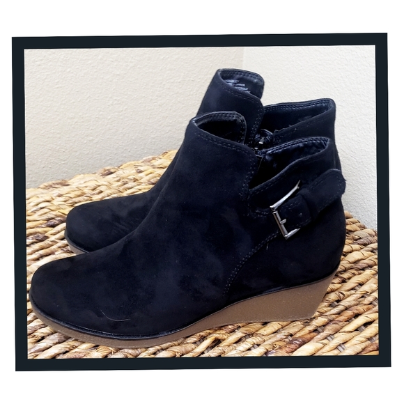 NWOT Aerosal size 6 Wedge - Picture 1 of 1